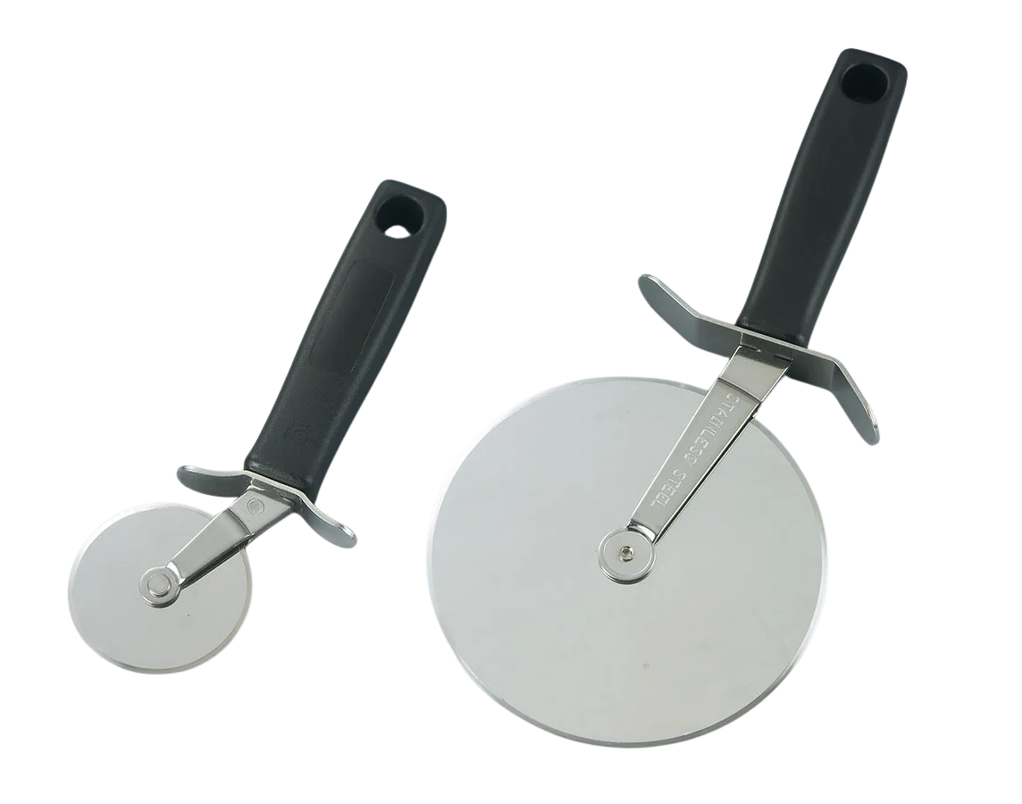 dough & pizza cutter